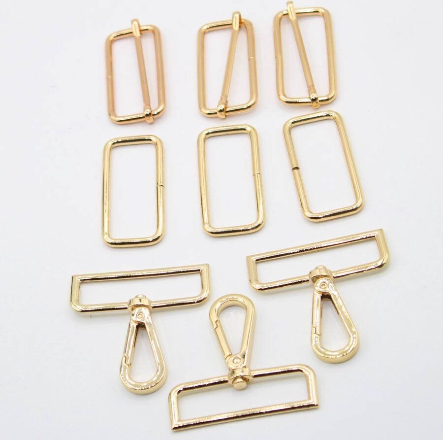 Set van 9 TASGESPEN GESPEN VOOR RUGZAKKEN 3 Schuifgespen 3 Passantgespen 3 Musketonhaken Lobstergespen Kleur GOUD Binnenmaat 50MM
