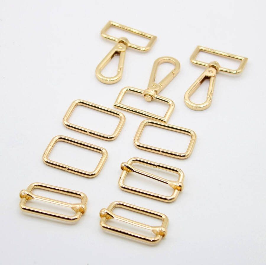 Set van 9 TASGESPEN GESPEN VOOR RUGZAKKEN 3 Schuifgespen 3 Passantgespen 3 Musketonhaken Lobstergespen Kleur GOUD Binnenmaat 30MM