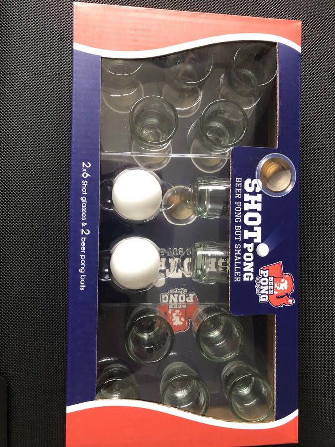 Beer pong league Shot pong met 12 shotglazen drankspel variant op bier pong