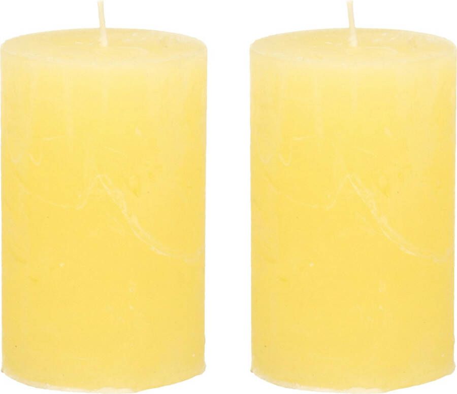 Merkloos Stompkaars cilinderkaars 2x geel 5 x 8 cm klein rustiek model Stompkaarsen