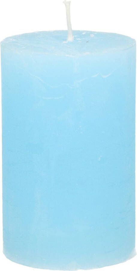 Stompkaars cilinderkaars licht blauw 5 x 8 cm klein rustiek model