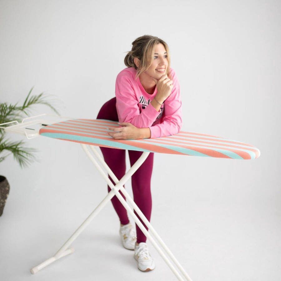 Strijkplank met strijkoppervlak 125 x 40 cm antislip voeten sterk en stabiel vloerbescherming strijk- en strijkonderlegger overtrek 100% katoen hoogte tot 95 cm