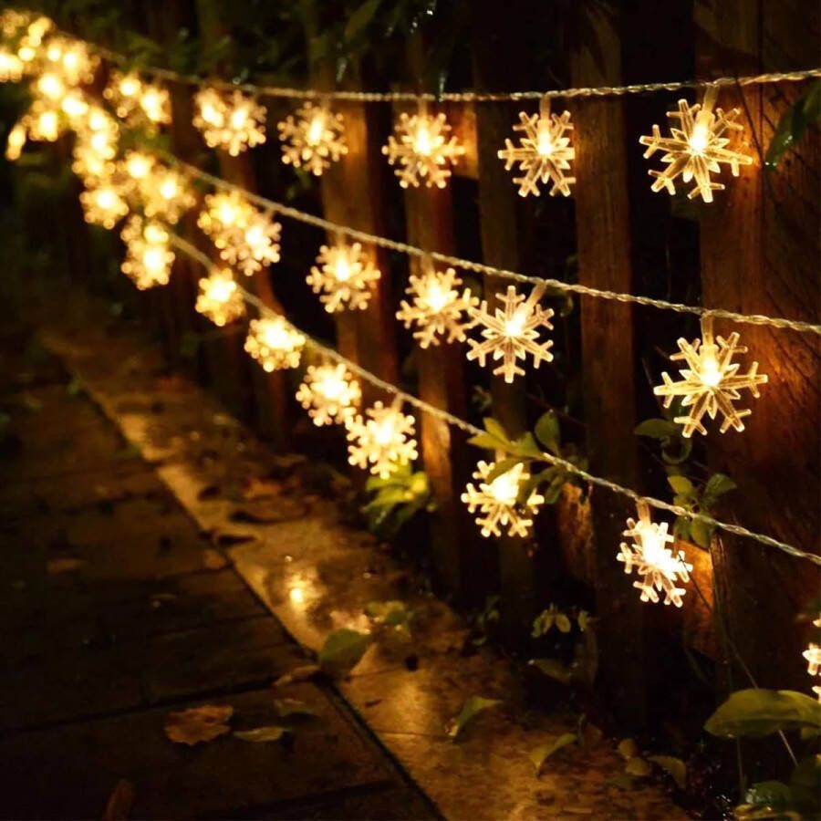 String Lights 6M 40LED Sneeuwvlok Kerstverlichting Binnen Warm Witte Kerst Kerstverlichting met 8 Modi Waterdichte Buiten Binnen Kerstverlichting voorKamer Feest Tuin Kerstmis Bomen