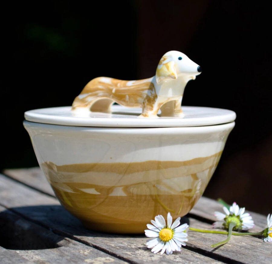 Teckel hond porselein suikerkom suikerpot suiker zout kom bruin caramel wit sieraden kom marble look kom pot voorraadpot