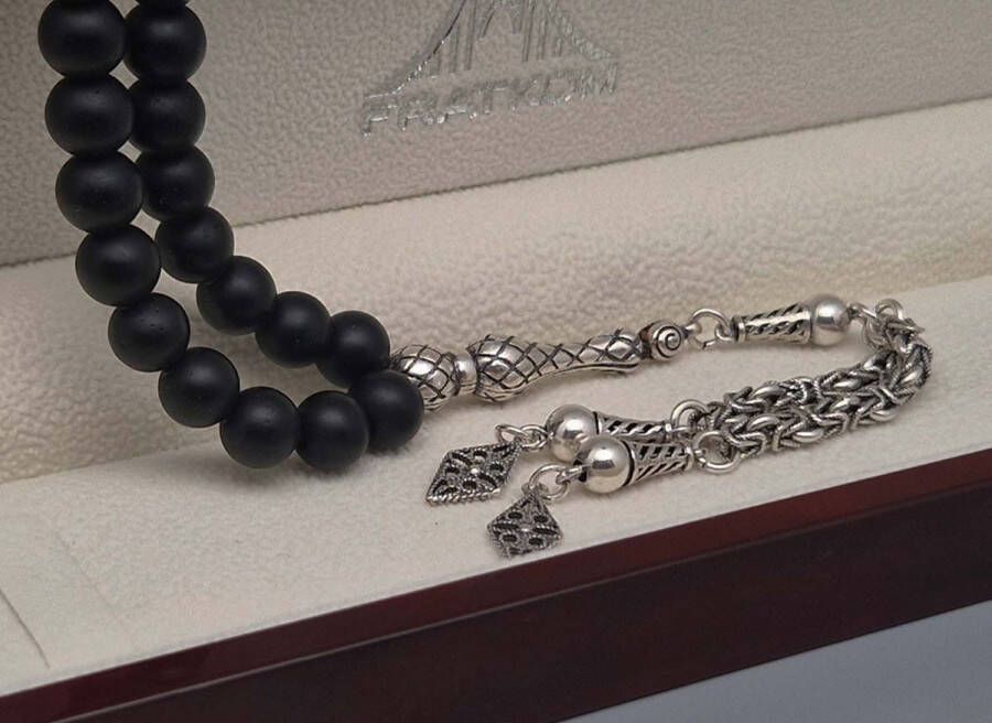 Tesbih Natuursteen Mat zwart onyx en 925 zilver met tassel Geometrische vorm Aantal kralen 33 Diameter kralen 8mm