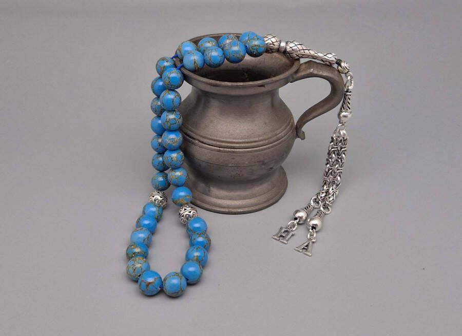 Tesbih- Zilver 925 en Natuursteen Blauw howliet gesponnen goud -Tesbih met tassel Twee Letters Aantal kralen 33 Diameter kralen 8mm- Kies je favoriete letters