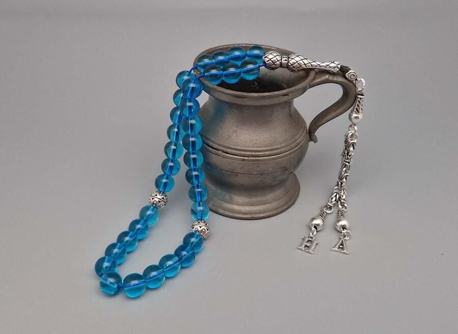 Tesbih- Zilver 925 en Natuursteen Blauwe kwarts -Tesbih met tassel Twee Letters Aantal kralen 33 Diameter kralen 8mm- Kies je favoriete letters