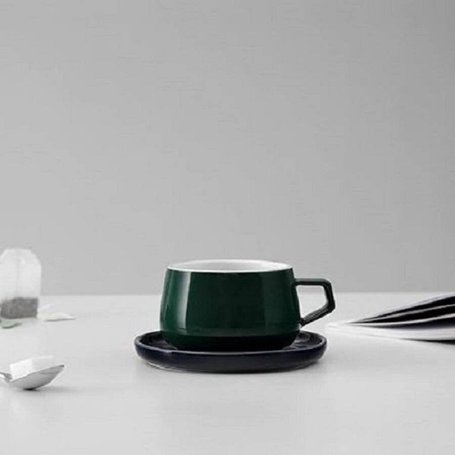 Thee- of koffiekopje met schotel in porselein met handvat 0.3 L Dennengroen