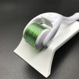 Titanium Dermaroller 0.5 mm Micro Naaldjes Goud Gezichtsroller Acne Rimpels Cellulitis Littekens Striae Haargroei- wit