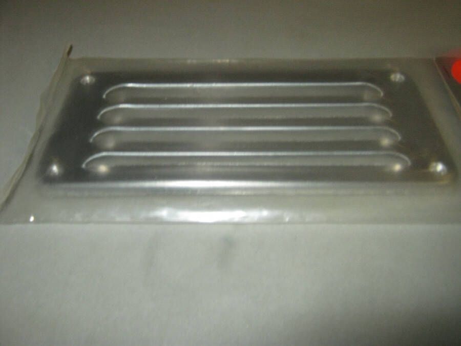 Ventilatierooster 18x9cm schoepenrooster aluminium