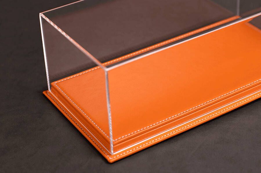 Lederen vitrine plexiglas voor 1:18 model Oranje