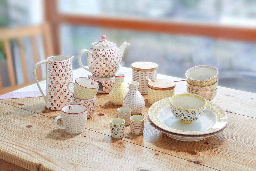 Zoutpot met deksel en lepel Susie retro suikerpot vintage geel keramiek Ø 10 cm 250 ml. Zoutpot