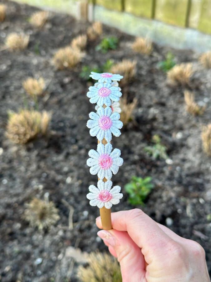 EindelijkLeuk Diadeem Meisjes diadeem Haarband madelief wit met Roze Meisjes haarband Haarbandjes Haaraccessoires voor meisjes Handmade Gouden diadeem Bruiloft Haaraccessoires Bruiloft Cadeautje