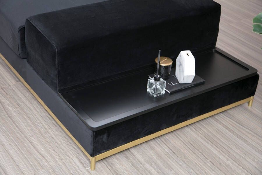 Emob Comfortabele en stijlvolle 4-zitsbank met beukenhouten frame en zwartgouden poten