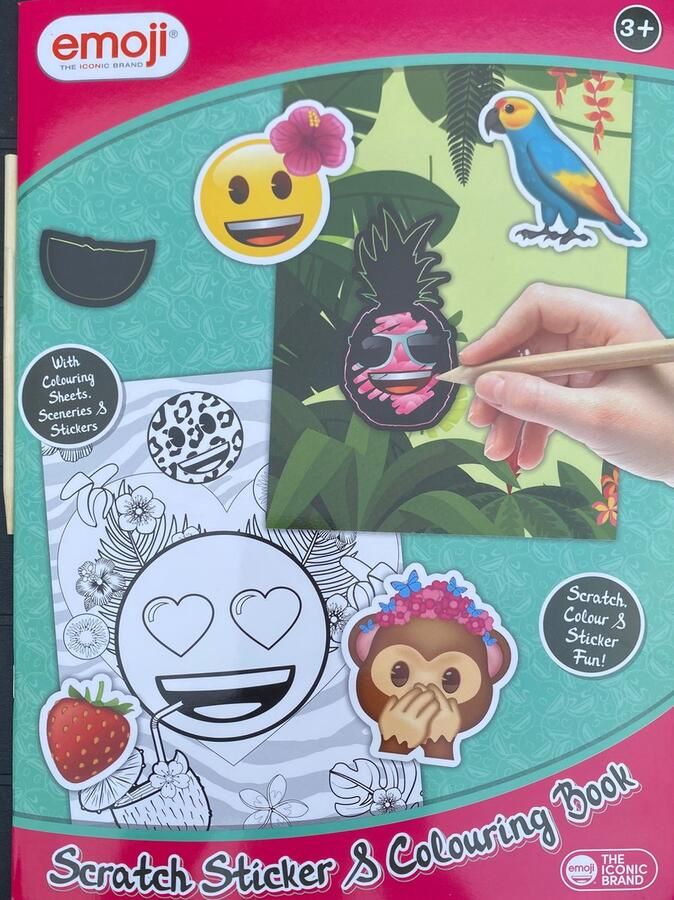Emoji Stickerboek Krasboek en Kleurboek Stickeren Krassen Kleuren Roze Groen Zowel voor jongens als meisjes 3+