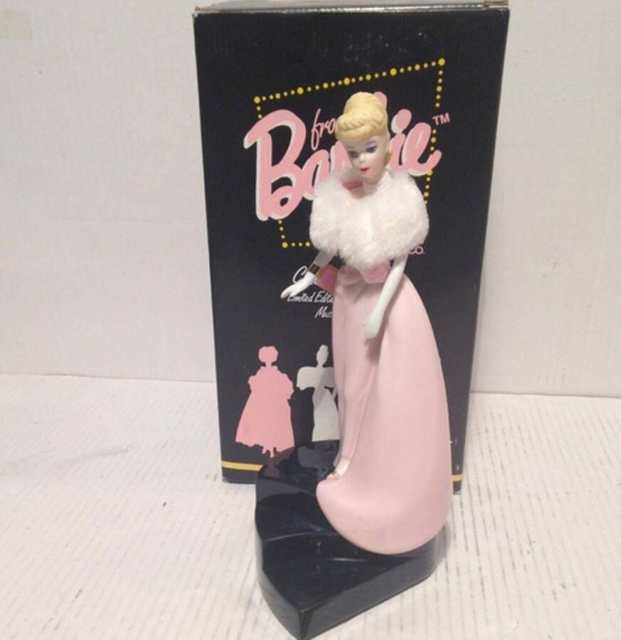 Enesco Barbie Porseleinen Beeldje En Muziekdoosje Enchanted Evening 27 cm