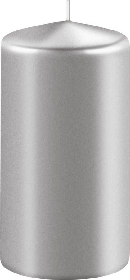 Enlightening Candles 1x Metallic zilveren cilinderkaars stompkaars 6 x 15 cm 58 branduren Stompkaarsen
