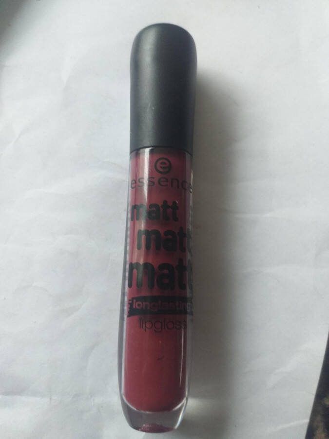 Essence Cosmetics Essence matt longlasting lipgloss #11 drama club