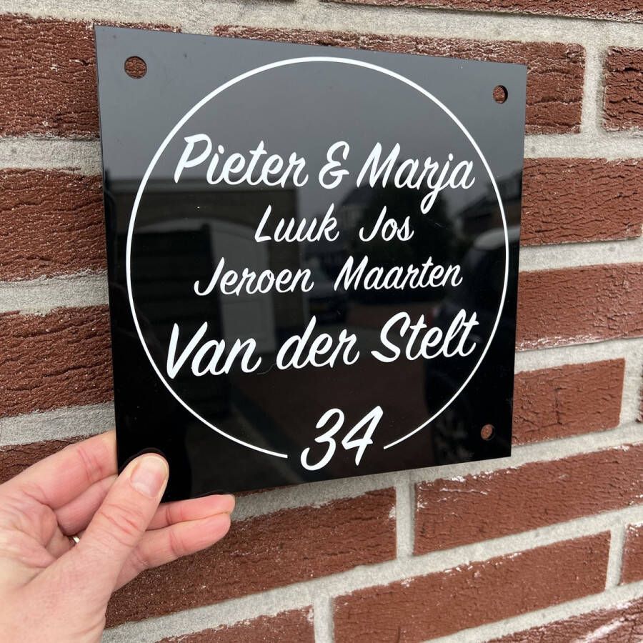 Familiestickers Naambord zwart plexiglas 20 cm x 20 cm huisnummerbord naambordje huis huisnummer incl bevestigingsset + RVS afstandhouders