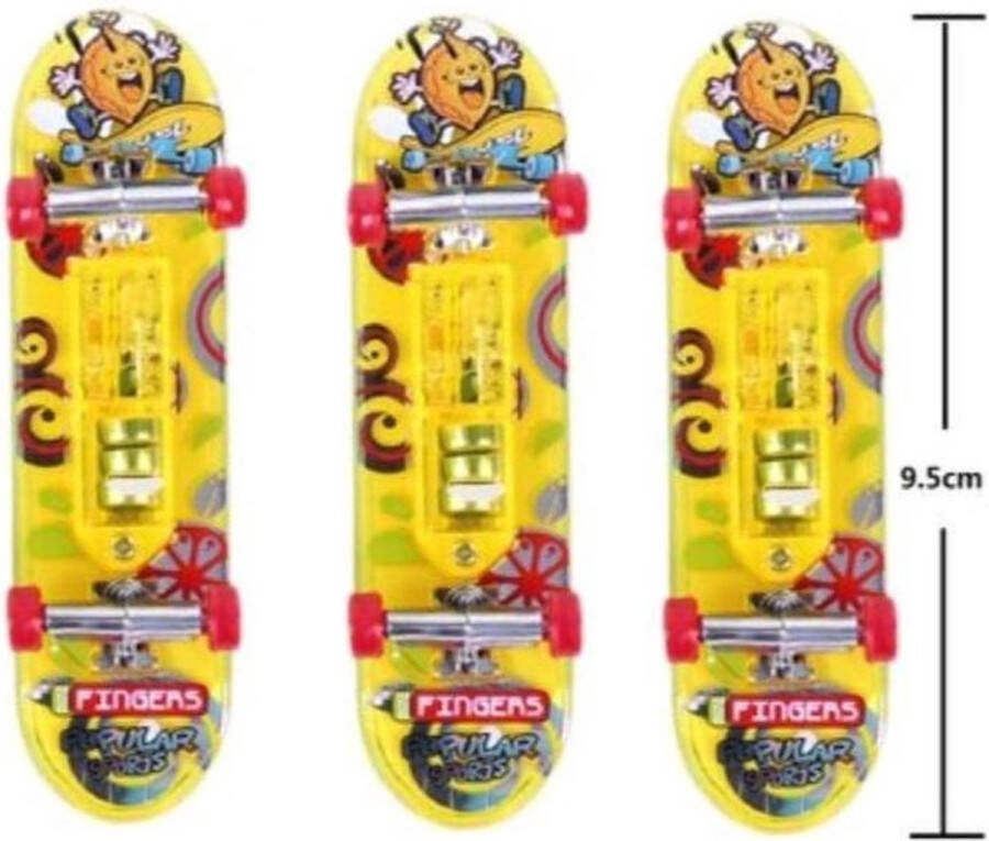 Finger Miniatuur Skateboard met Licht | 3 stuks | Lightfight | Vingerskateboard | Vingerboard | Mini Board |9.5 cm