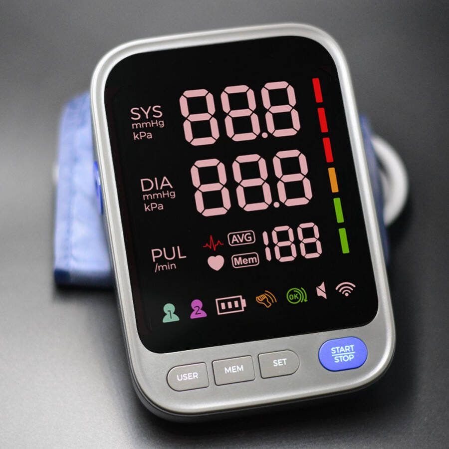 Finicare Bloeddrukmeter BP121 Opladen via USB Grote LED letter Accuraatheid: Puls: 40-199 hartkloppingen per minuut