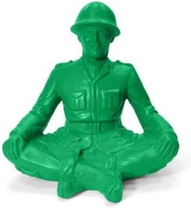 Fisura Luchtverfrisser Yoga Soldier 15 X 11 Cm Was Groen
