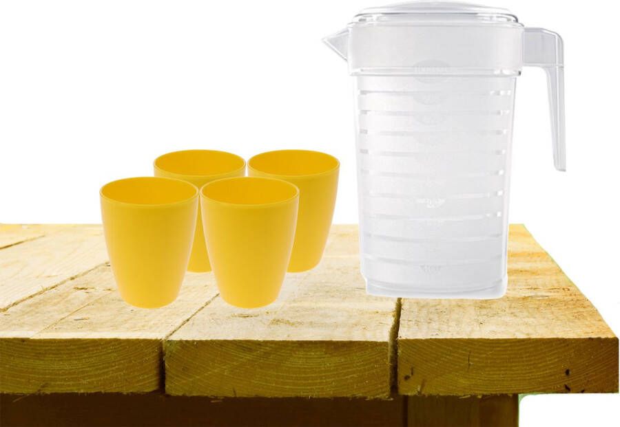 Forte Plastics Set van 1x waterkan 1 liter met 4x drinkbekers kunststof geel Schenkkannen