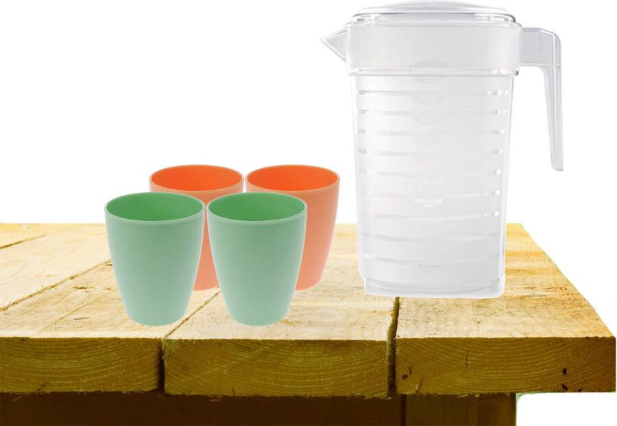 Forte Plastics Set van 1x waterkan 1 liter met drinkbekers 2x groen en 2x oranje Schenkkannen