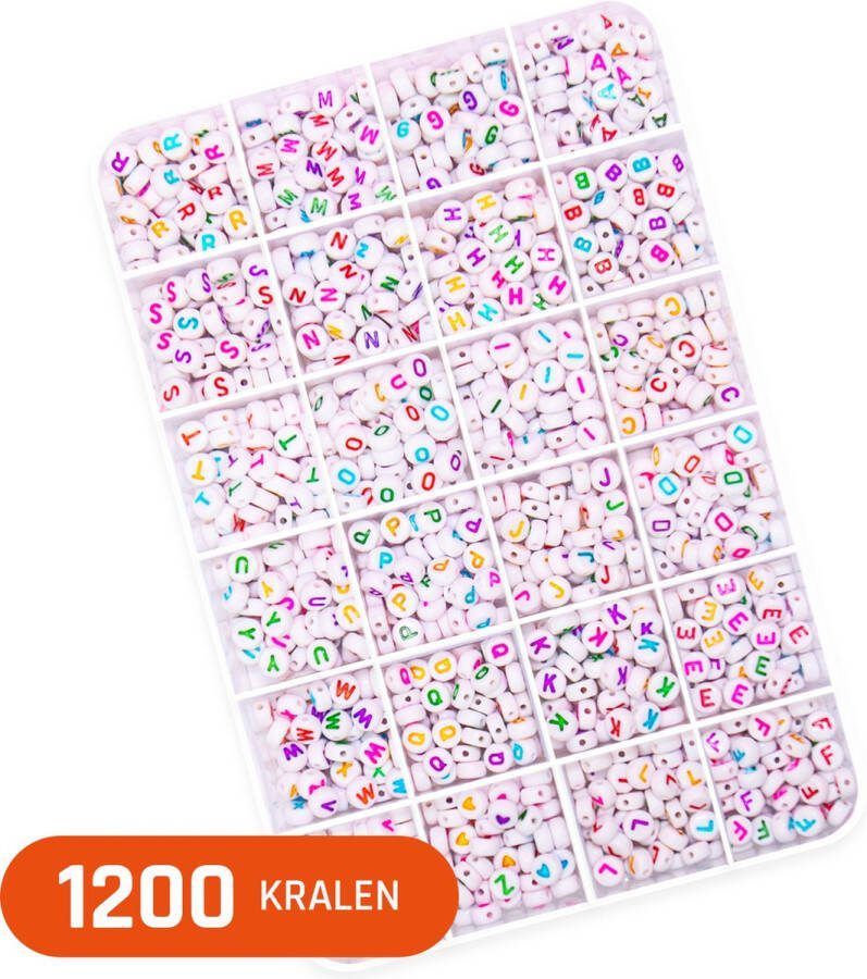 Foxoo Kralen Set Letterkralen 7 mm voor sieraden maken ketting telefoonkoord en armbandjes maken meisjes – wit met gekleurde letters 1200 Letterkralen in opbergbox
