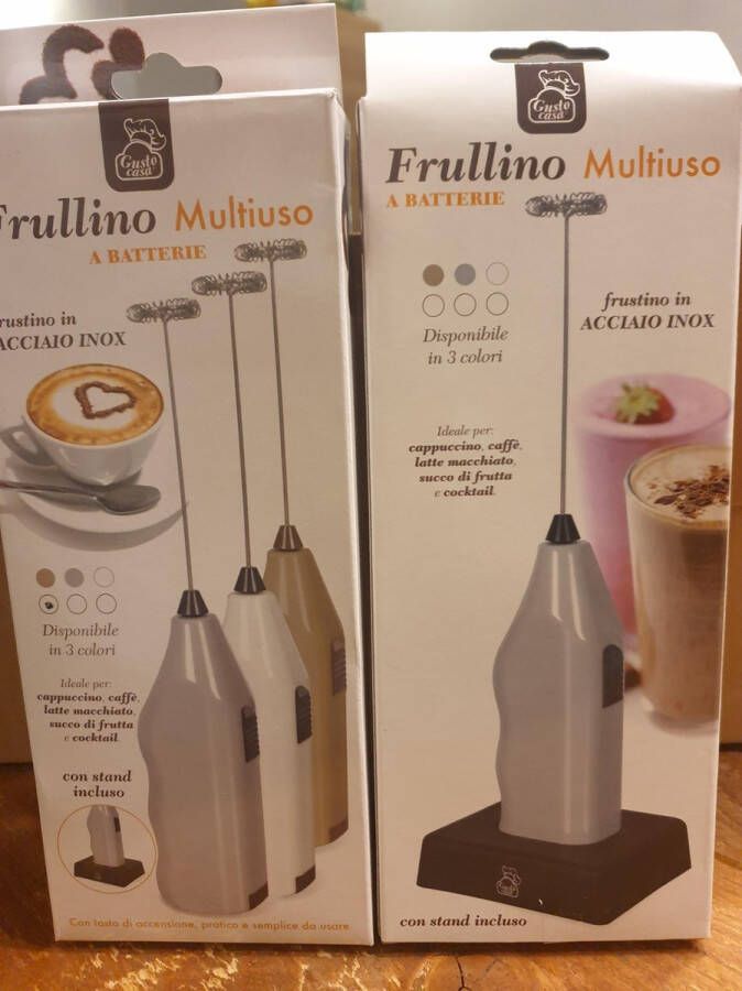FULLINO Frullino Melkopschuimer inclusief houder standaard.