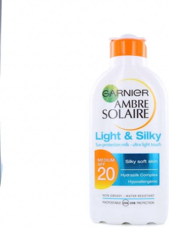 Garnier Ambre Solaire Light & Silky Zonnebrandcrème (SPF 20)