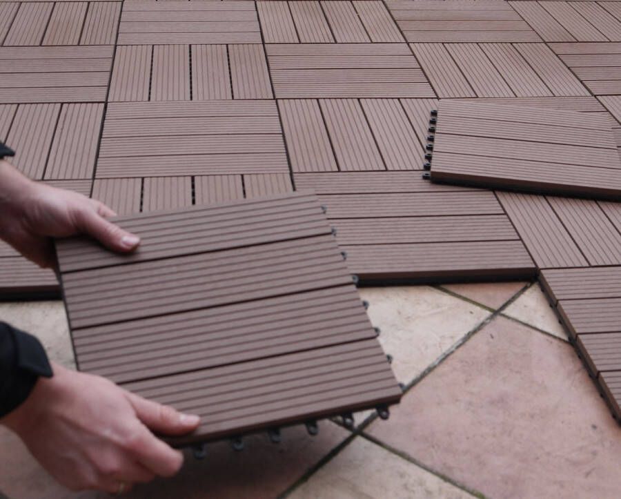 Gartenfreude WPC terrastegel hout kunststof composiet. set van 10 st. (ca. 0.9m²). 30x30cm. weersbestendig. bruin