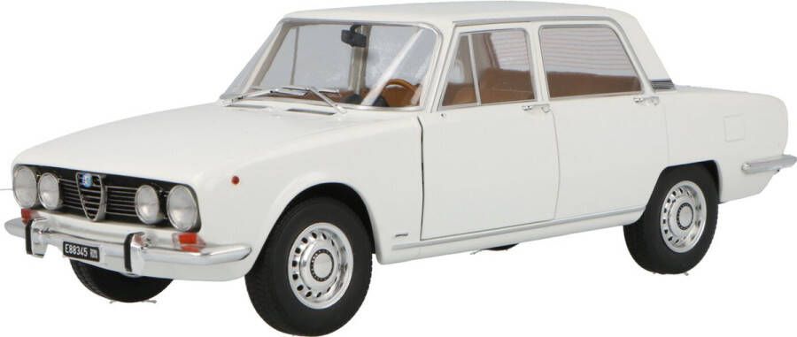 Geen automerk Het 1:18 Diecast model van de Alfa Romeo 2000 Berlina van 1971 in White. Dit model is begrensd door 500 stuks. De fabrikant van het schaalmodel is Mitica.Dit model is alleen online beschikbaar