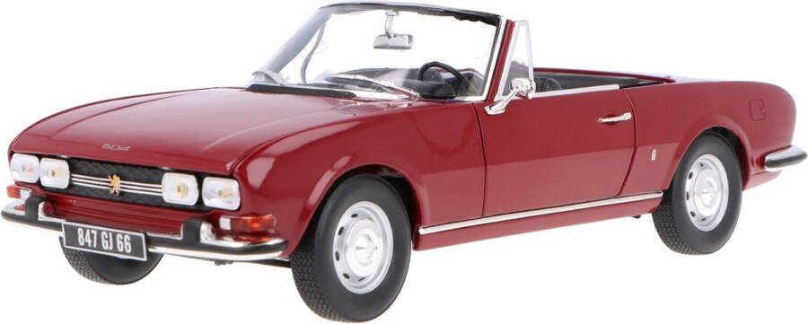 Norev Het 1:18 gegoten model van de Peugeot 504 Cabriolet uit 1969 in rood. De fabrikant van het schaalmodel is . Dit model is alleen online verkrijgbaar