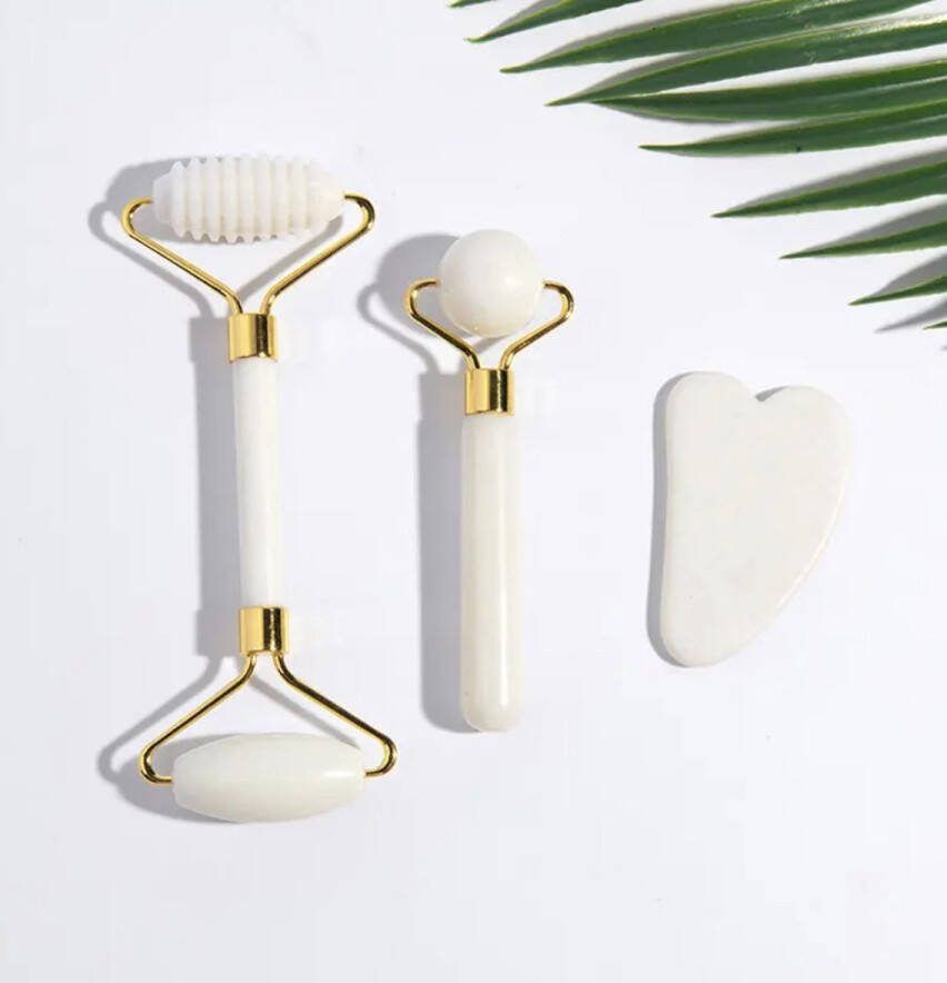 Geen merk. Gua Sha Jade Roller Set