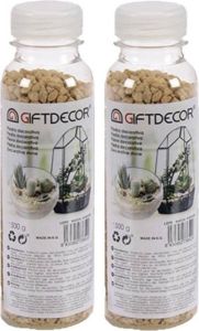 Giftdeco 2x pakjes decoratie steentjes kiezeltjes fijn naturel bruin 500 gram Hobbydecoratieobject
