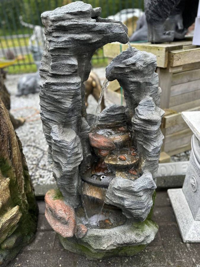 Goodyz Waterval Fontein Waterornament 102cm hoog Rots model inclusief pomp en verlichting