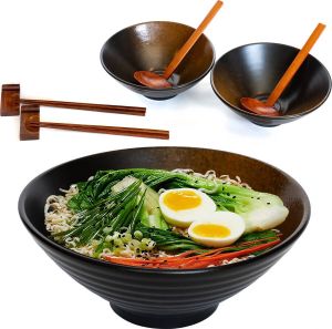 Greenwill Noodle Kom Set – Luxe Japans Servies voor 2 personen – Duurzame Keramieke Soepkommen – Inclusief Chopsticks Eetlepels en Houders