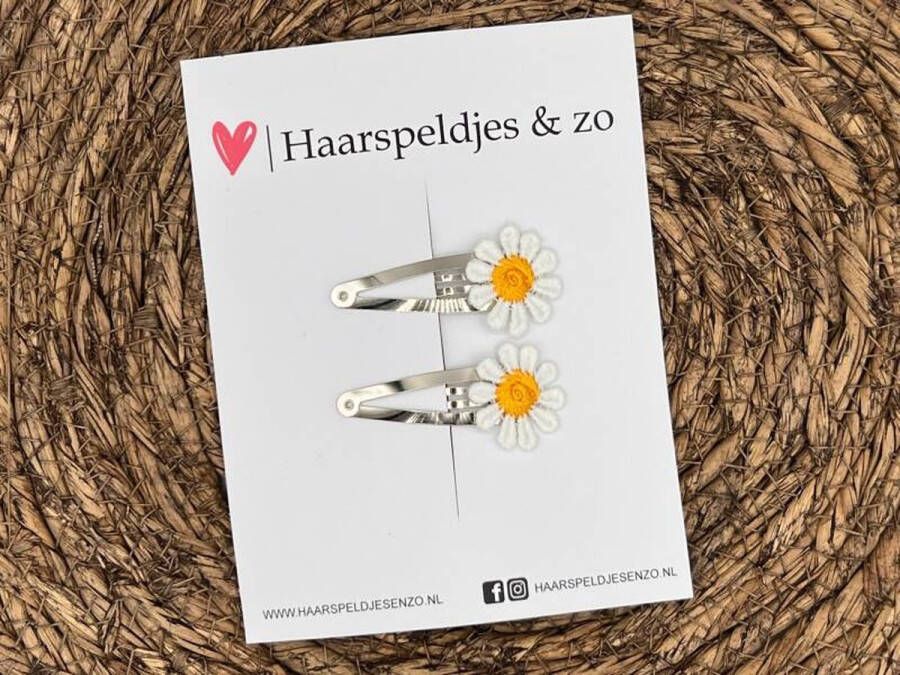 Haarspeldjes & zo Haarspeldje Flower daisy madeliefjes oranje geel 2 — 3 cm speldjes goud