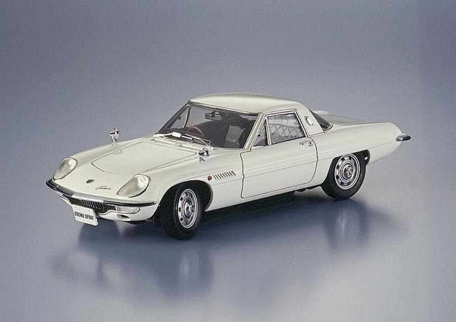 Hasegawa 1:24 52168 Mazda Cosmo Sport L10B with Figure Plastic kit