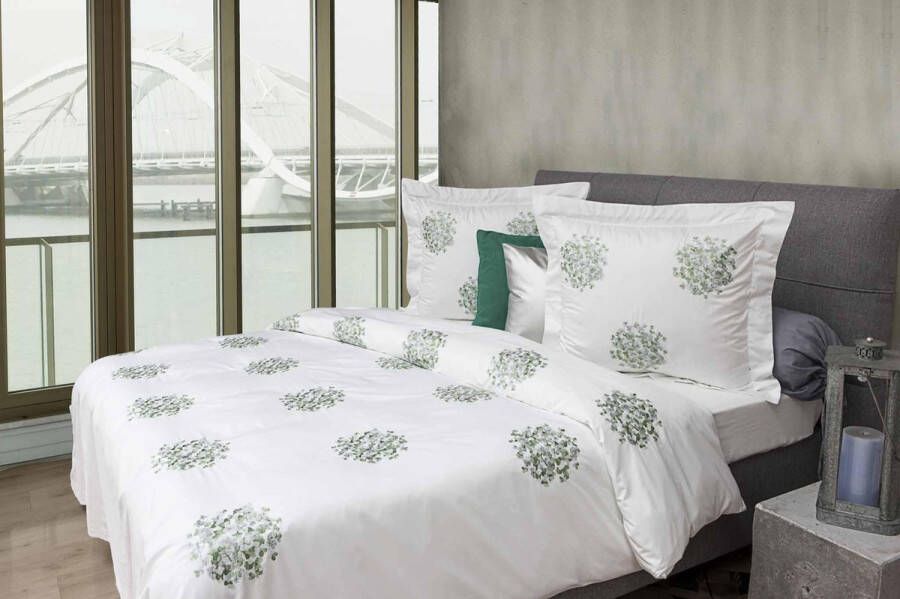 Heckettlane HnL Living Eef Dekbedovertrek Katoensatijn Litsjumeaux 240 x 200 220 cm Wit