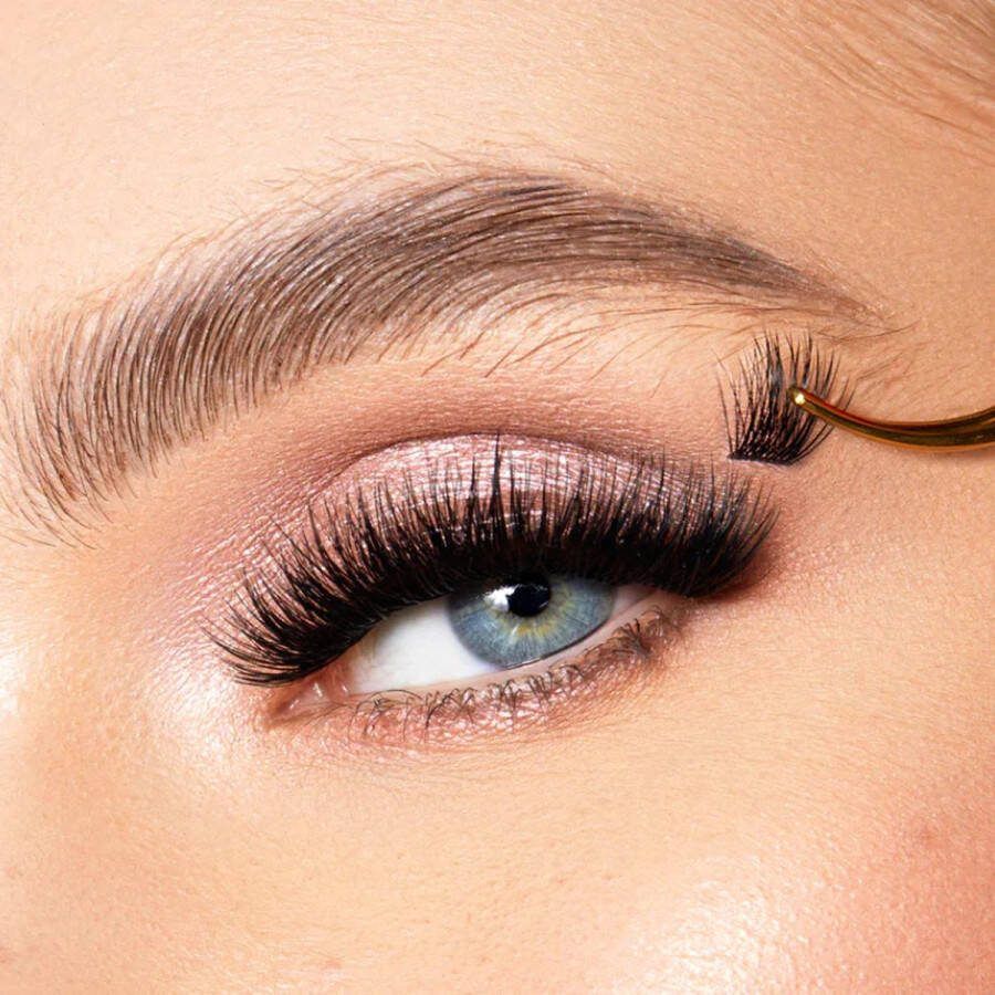 Helioux Quicklashes Extra Wispy Multi Lengths Nepwimpers DIY Lashes Wimperextensions voor thuis Blijven 5+ Dagen Zitten Complete Set incl. wimpers lijm remover & pincet Herbruikbaar Falscara