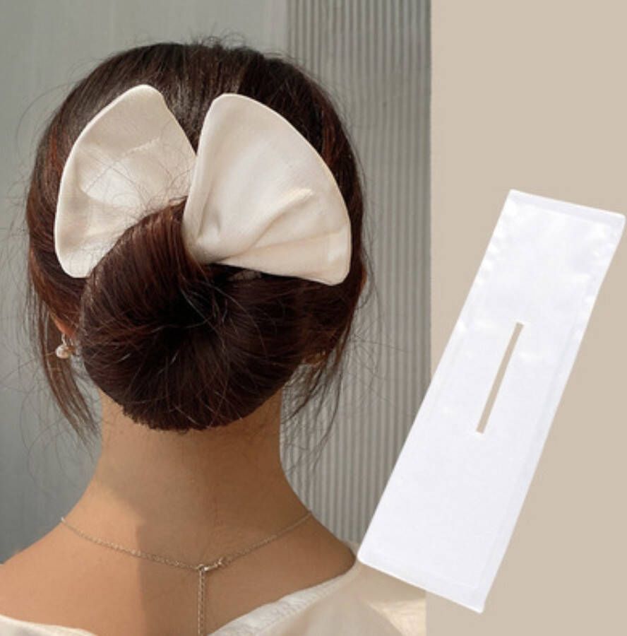 Hiden Stijlvolle Vlinder Haarband Verfijnde Accessoire voor een Tijdloze Look Haaraccessoires Wit