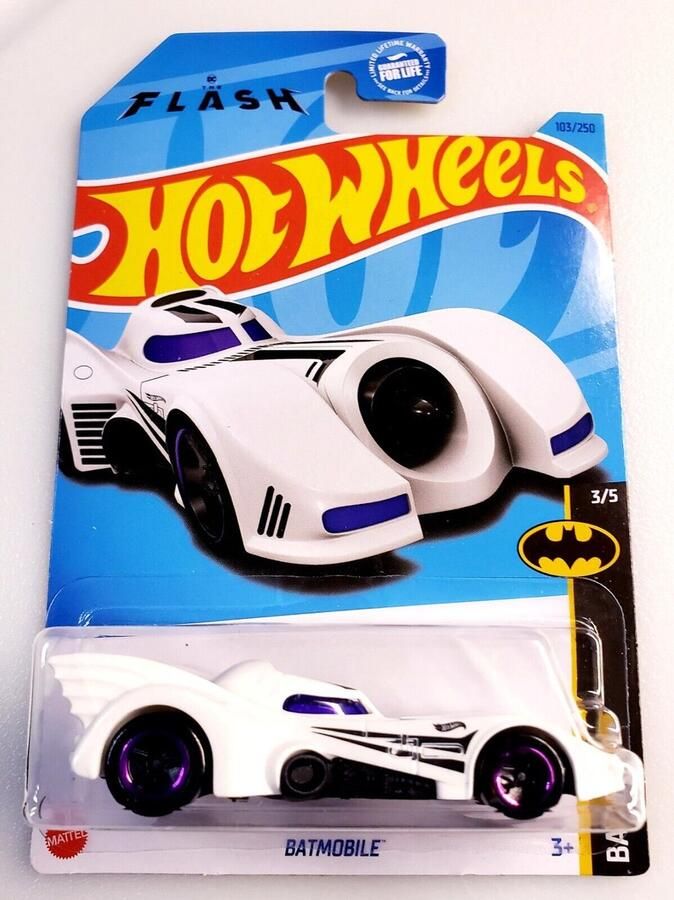Hot Wheels BATMOBILE 103 250 1:64 WHITE