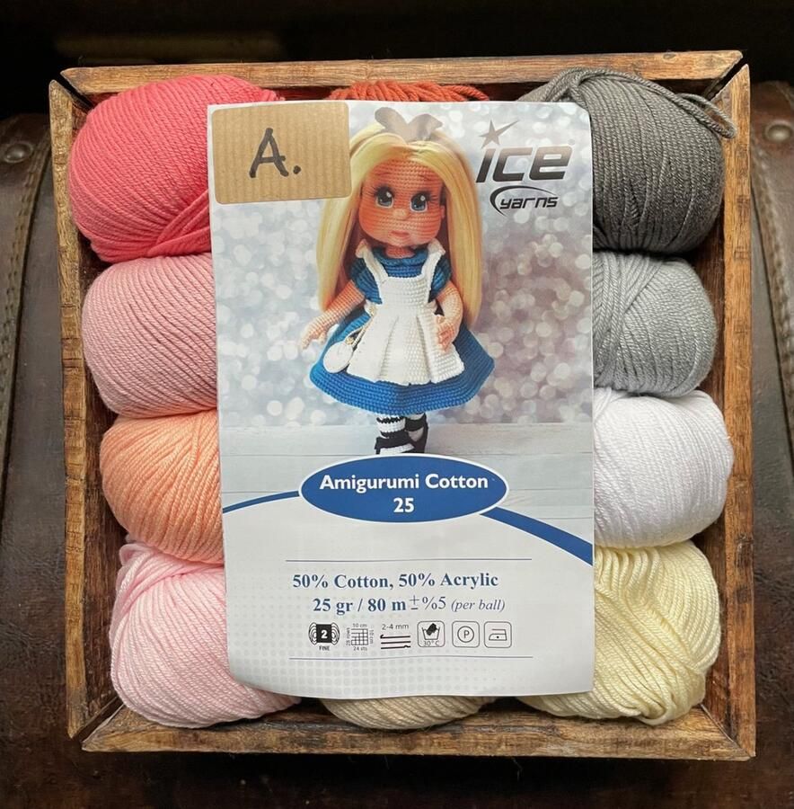 Ice yarns AMIGURUMI SET A VAN 12 BOLLETJES KATOEN ACRYL (25 GR.) IN MANGOHOUTEN SCHAALTJE (20x20 cm). KADOTIP!
