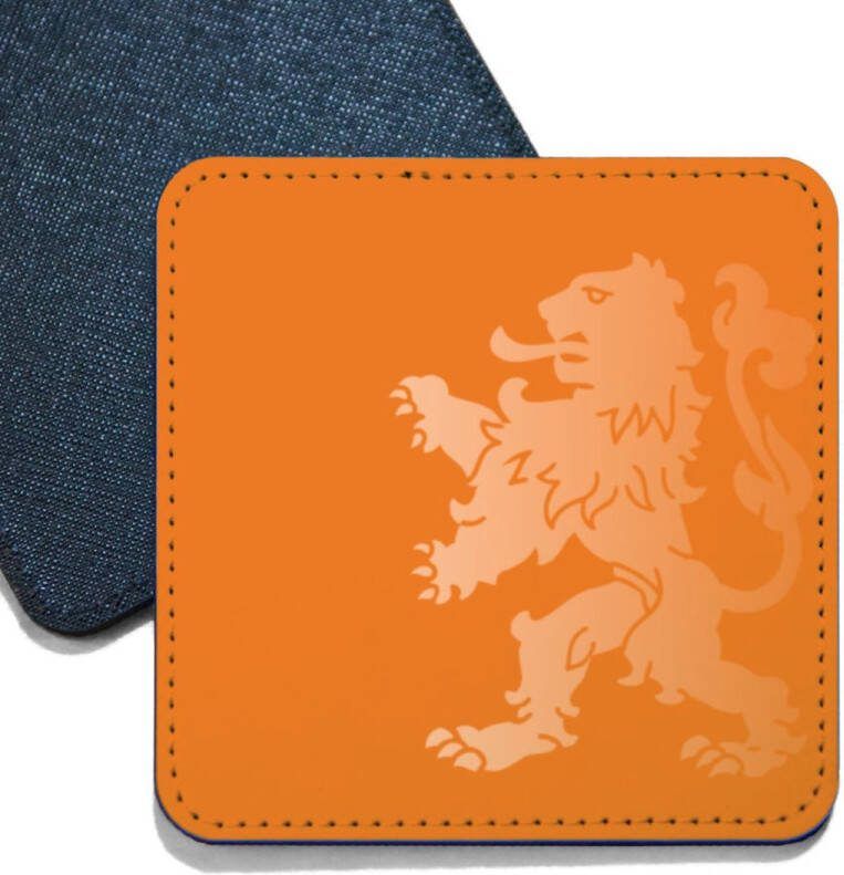 ILOJ onderzetter Oranje leeuw voetbal vierkant