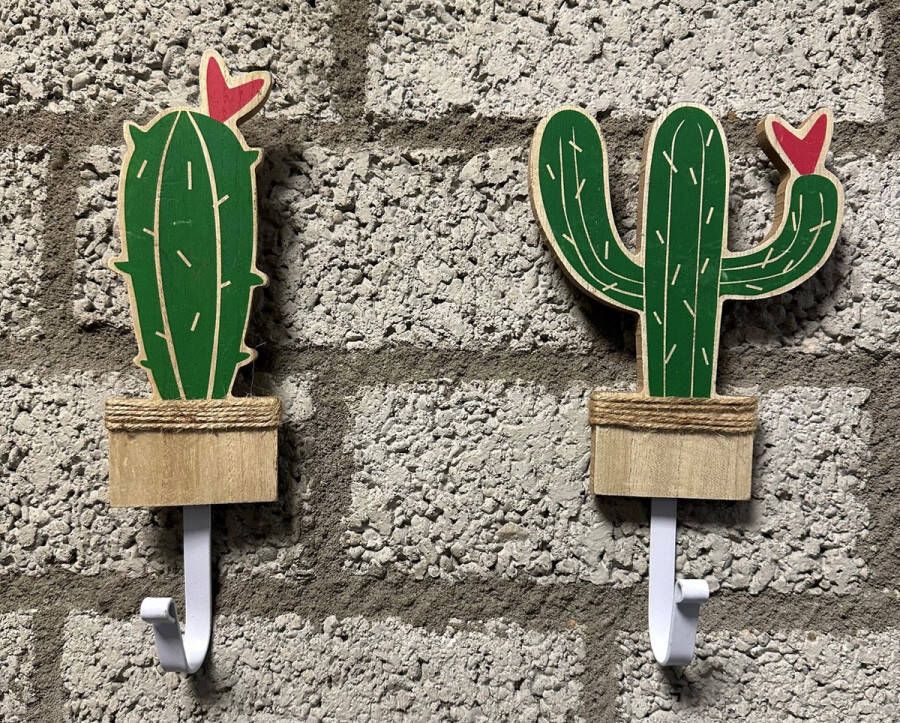 Impuls Decoratieve houten wandhaak cactus Set van 2 stuks Houtkleurig + groen hoogte 24 x 6.5 x 1 cm Woonaccessoires Wandhaken Cactus