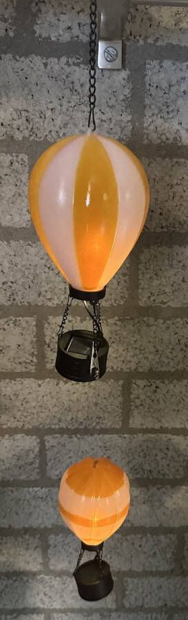 Impuls Decoratieve solarlampen met luchtballon met flame LED Set van 2 stuks geel kunststof hangend model hoogte 35 x 10 x 1 + 30 x 7 x 1 cm Tuindecoratie Tuinverlichting