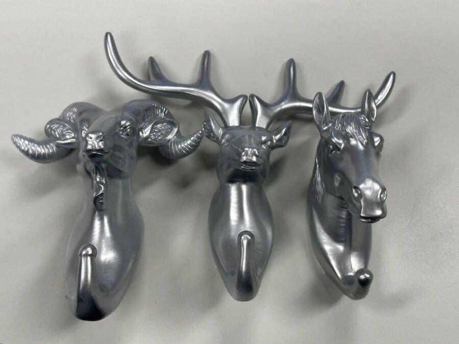 Impuls Decoratieve wandhaken steenbok rendier paard Set van 3 stuks zilver polyresin hoogte 13.5x9.5x7.5 cm Woonaccessoires Wanddecoratie