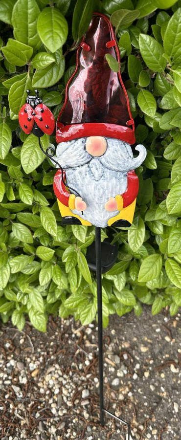Impuls Metaal + glazen solarlamp op tuinsteker Kabouter met lieveheersbeestje meerkleurig tuinsteker hoogte 82 x 15 x 2 cm Tuindecoratie Tuinverlichting